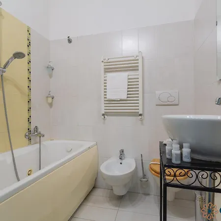 Le Antiche Mura By Apulia Accommodation Bari Exterior photo